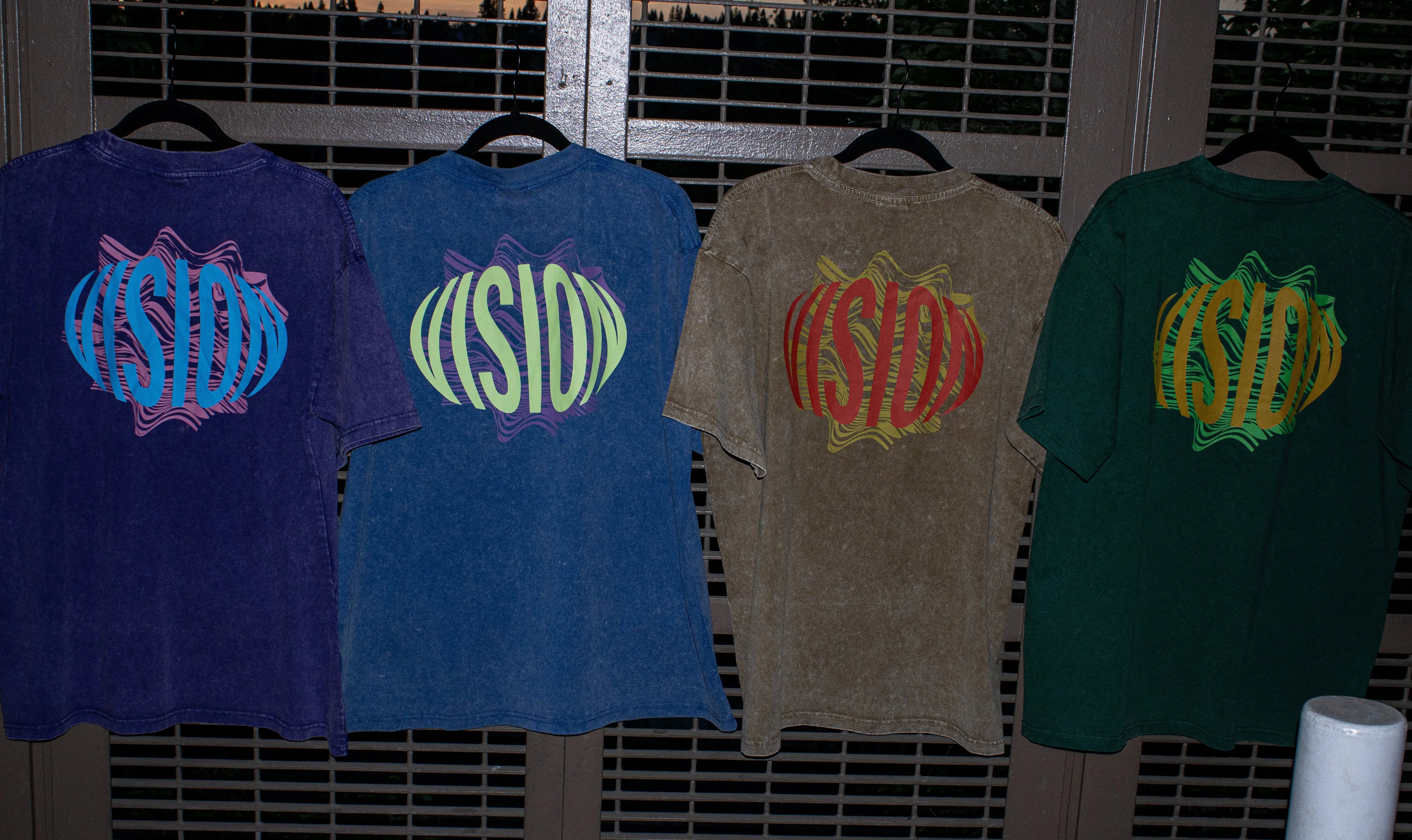 Vision Distortion Tee outfit look – styled IVIZION streetwear